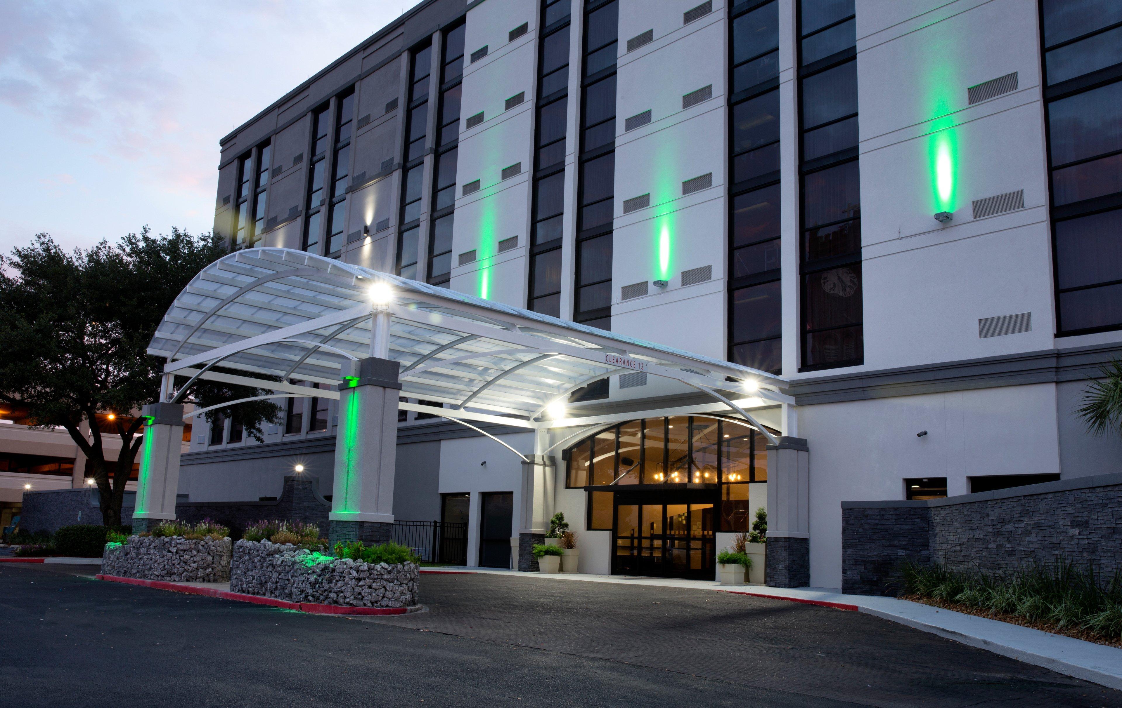 Holiday Inn Alexandria - Downtown By Ihg Exterior photo