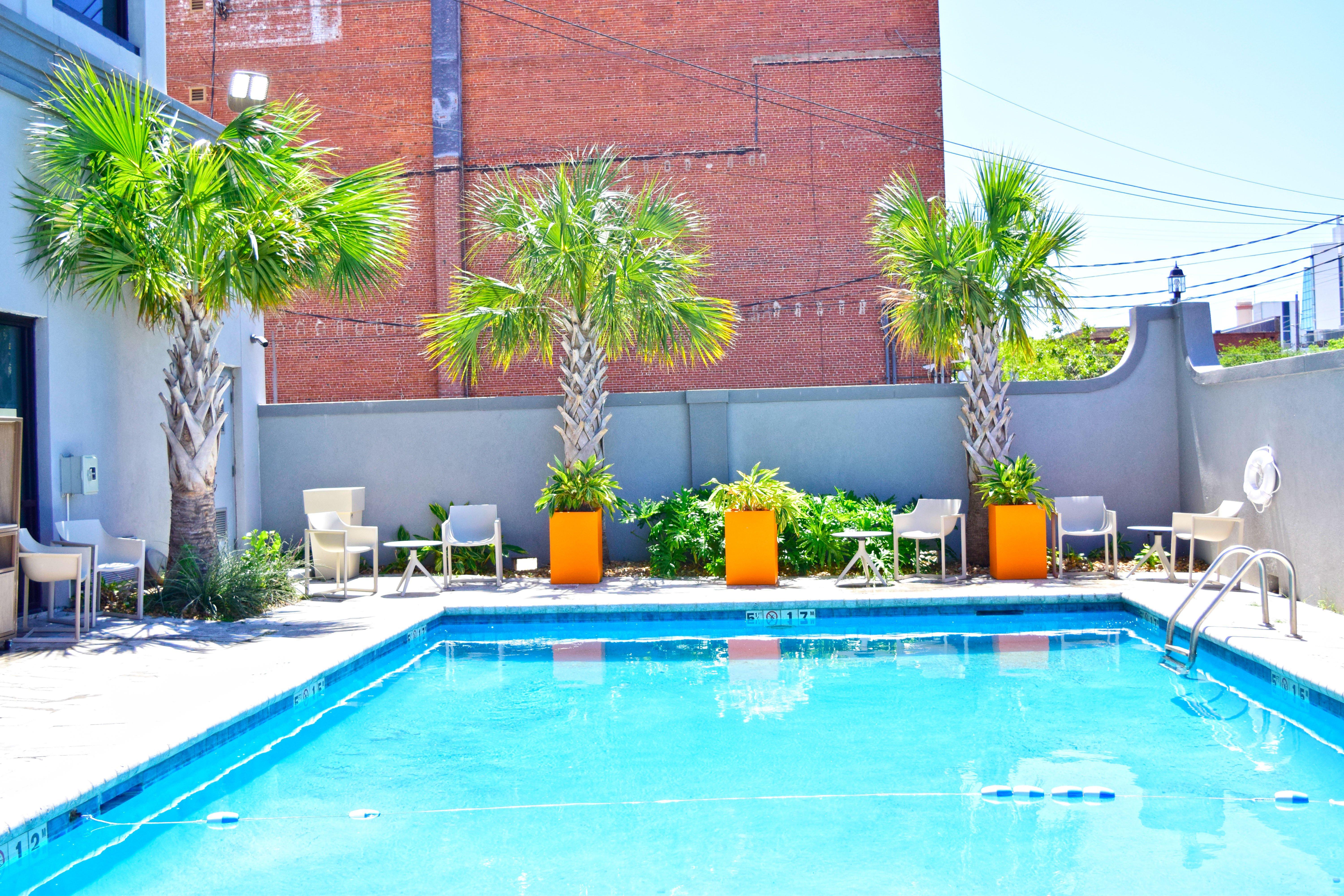 Holiday Inn Alexandria - Downtown By Ihg Exterior photo